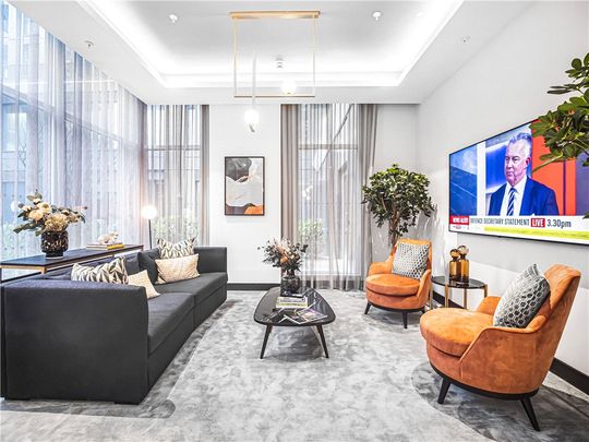 Eden Grove, Staines-upon-Thames, TW18 4ZU - Photo 1