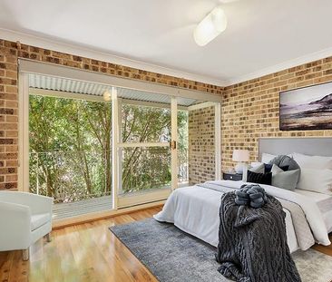 Stylish Inner-City Townhouse in Prime Glebe Location - Photo 2