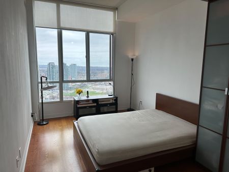 For Lease - 220 Burnhamthorpe Road Unit# 3302, Mississauga, Ontario - Photo 5