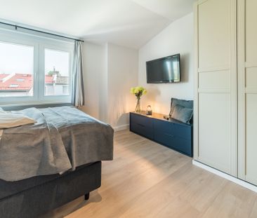 City-Residence: Neu möbliertes Design-Apartment mit exzellenter Aus... - Photo 5