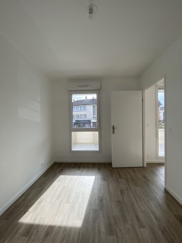LOCATION APPARTEMENT TROIS PIECES MEUBLE - Photo 5
