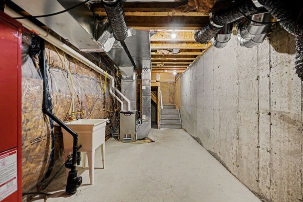 For Lease - 251 Vivant Street, Newmarket, Ontario - Photo 1