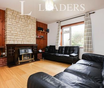 2 bedroom semi-detached house to rent - Photo 4