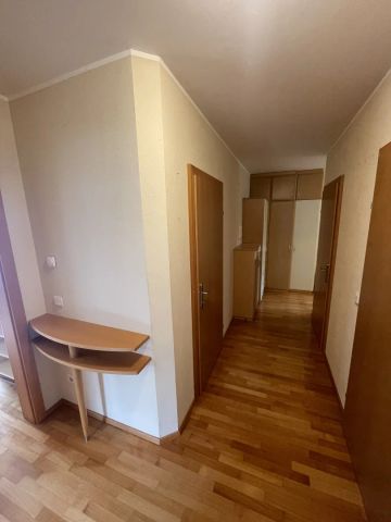 3-Zimmer-Wohnung mit möblierter Küche, Terrasse und Garagenparkplatz in beliebter Wohngegend Schärding - Photo 5