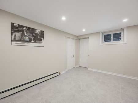 For Lease - 708 Carnegie Avenue Unit# Lower, Oshawa, Ontario - Photo 3