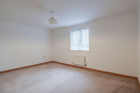 3 bedroom end of terrace house to rent - Photo 4