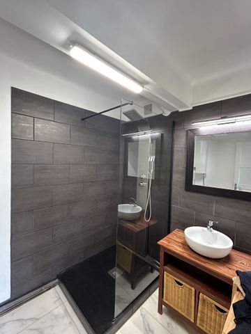 Location Appartement 2 pièces 58m² - Photo 5