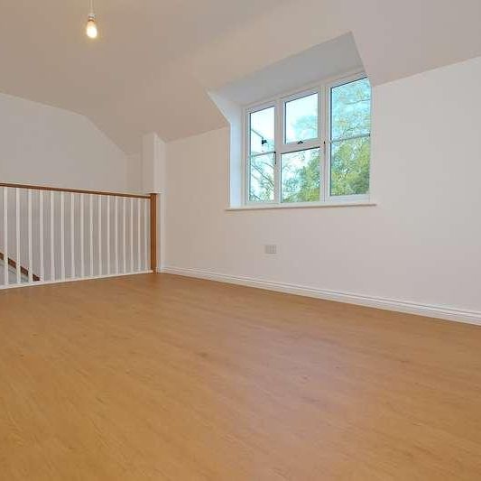 Kingswood Close, Camberley, Surrey, GU15 - Photo 1