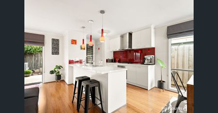 Modern Comfort in a Prime Officer Location - Photo 5