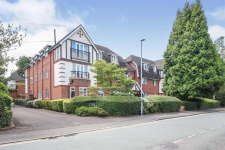 2 bedroom flat to rent - Photo 2