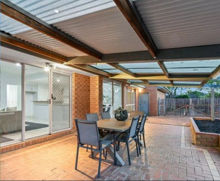 Narre Warren South - Photo 5