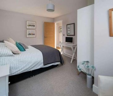 The Grove, Cowes, PO31 - Photo 5