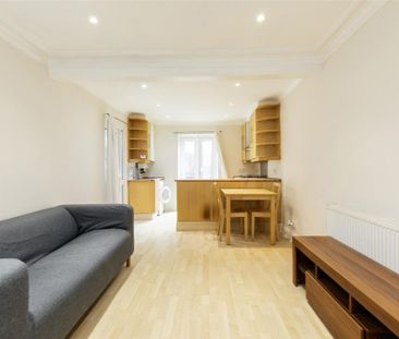 2 bedroom property to rent - Photo 2