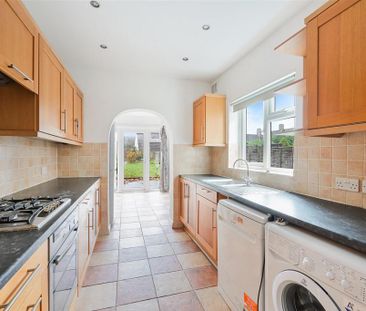 2 bedroom semi-detached house to rent - Photo 2