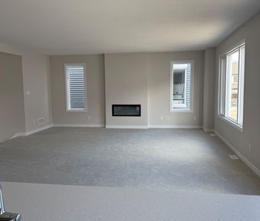 For Lease - 351 Les Emmerson Drive, Barrhaven, Ontario - Photo 4