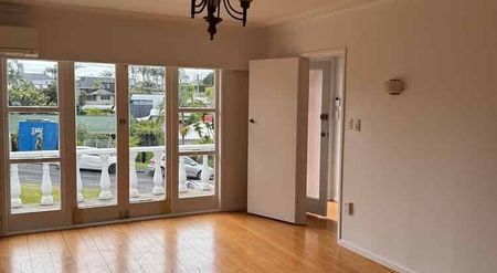 Charming Westmere 4BR Family Home - Photo 5