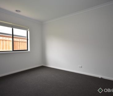 Modern Home, Prime Location - Photo 2