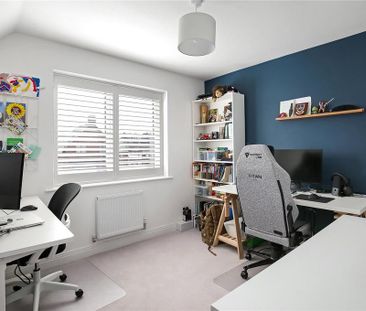 4 bedroom semi-detached house to rent - Photo 3