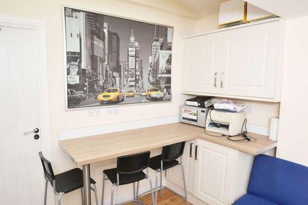 Redshaw Close, Fallowfield, Manchester, M14 - Photo 2