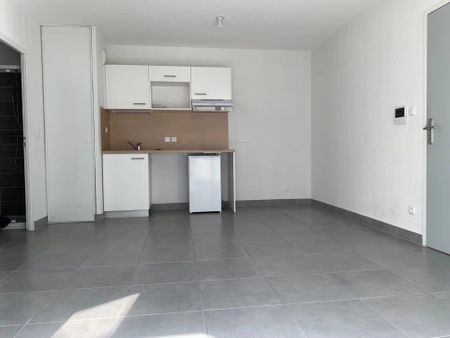 Location Appartement 2 pièces 38 m2 à Perpignan - Photo 3