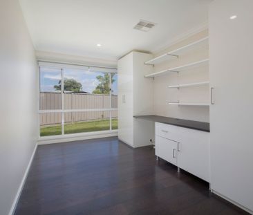 Oversized 3 Bedroom Home with Lots of Storage! - Photo 4