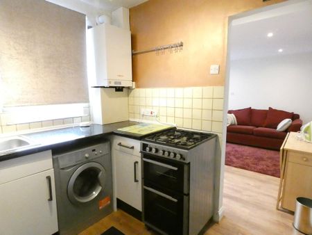 1 bedroom ground floor flat to rent - Photo 4