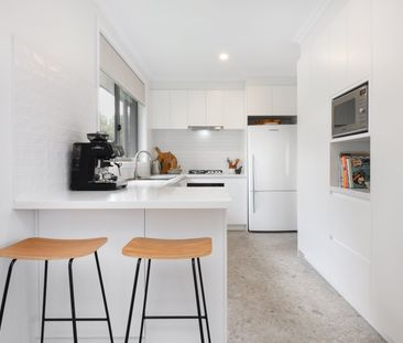 Newly Renovated Comfort in the Heart of Oakleigh Convenience - Photo 1