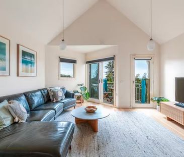 Thinking of selling? Contact our agent - Photo 2