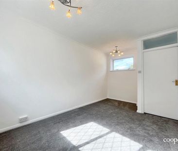 4 bedroom house - detached - Photo 3