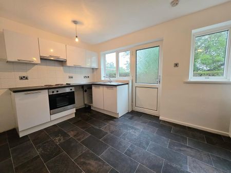 3 bedroom end of terrace house to rent - Photo 5