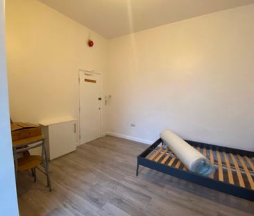 Studio Flat, Auckland Road, SE19 - Photo 5