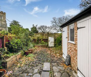 2 bedroom terraced house to rent - Photo 5