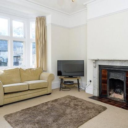 Minster Precincts, PE1 1XS, Peterborough - Photo 1