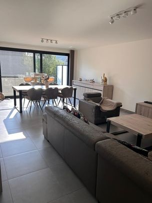 Appartement te huur - Foto 1