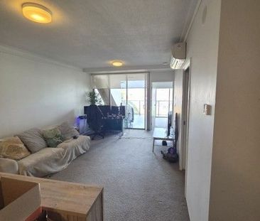 1-Bedroom Unit for Rent Near Brisbane River Great Amenities! - Photo 1