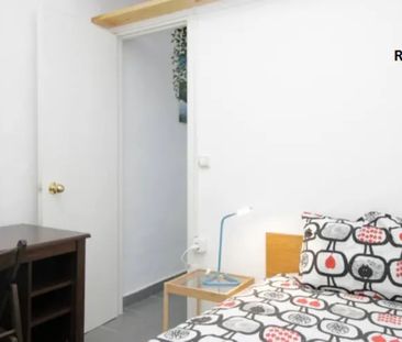 Carrer de Corretger, Barcelona, Catalonia 08003 - Photo 6