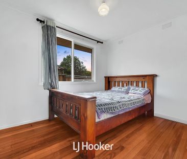 Spacious Family Home with Bungalow in a Prime Dandenong Location - Photo 1