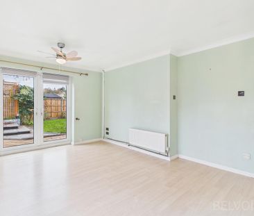 5 bedroom detached house to rent - Photo 2