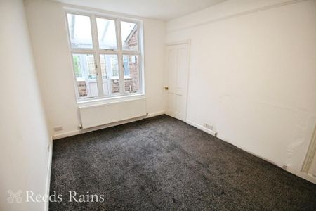 2 bedroom terraced house to rent - Photo 5