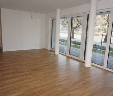 Trier: Moderne 2-ZKB direkt an der Mosel – große Terrasse & Einbauk... - Foto 1