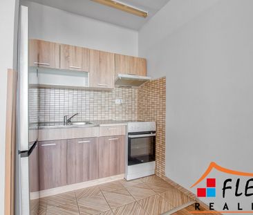 Pronájem bytu 1+kk 33 m² - Photo 2