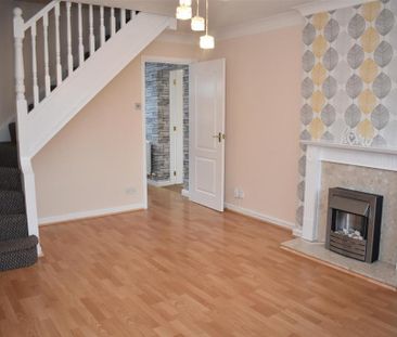 3 bedroom mews to rent - Photo 2