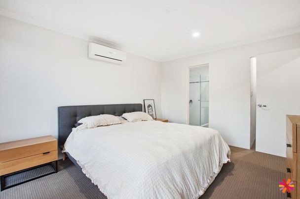 SPACIOUS 4X2 WITH DOUBLE GARAGE - Photo 1