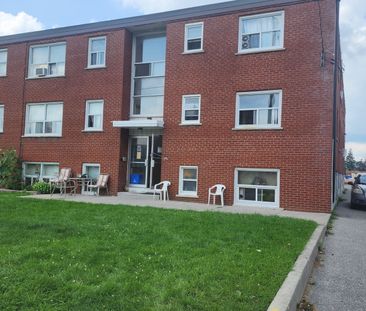 For Lease - 300 Montrave Avenue Unit# 8, Oshawa, Ontario - Photo 5
