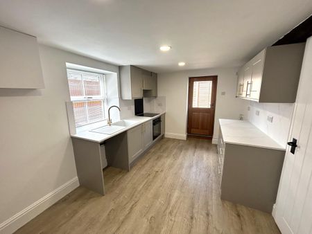 2 bedroom cottage to rent - Photo 4