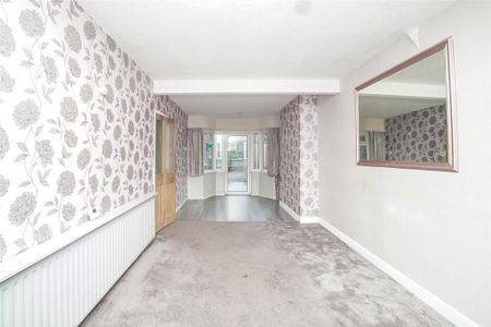 3 bedroom semi-detached house to rent - Photo 2