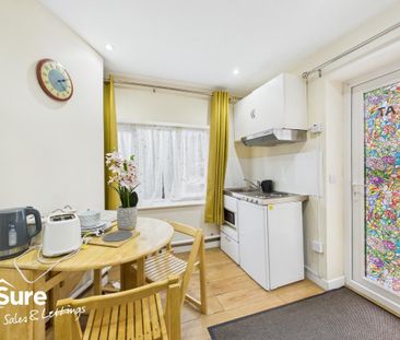 Studio to rent - Photo 5