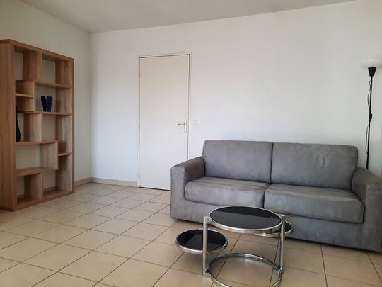 Location Appartement 3 pièces 76m² NIMES 30900 - Photo 1