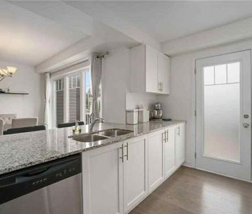 For Lease - 596 Foxlight Circle, Kanata, Ontario - Photo 4