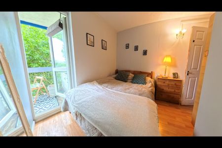 Room in a Shared House, Woodsford, SE17 - Photo 3